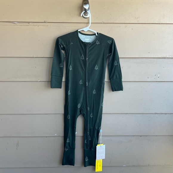 Other - Christmas Tree Bamboo Zip Up Pj's - Size 12-18 Months NWT